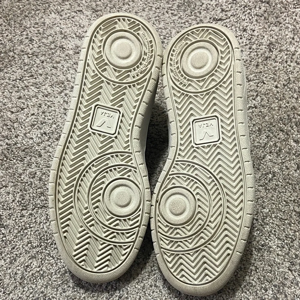 Veja White Sneakers with Navy and Red Accents 6 - Picture 10 of 10